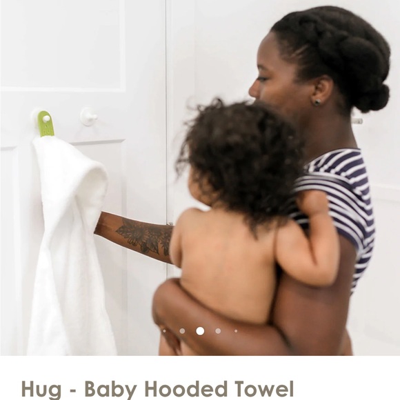 Puj Hug -Hooded Baby Towel - Picture 8 of 12